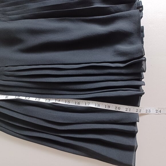 Elie Tahari Pleated Silk Skirt - Picture 15 of 15